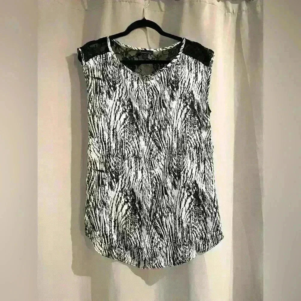Women’s Black&White Twentyone Blouse